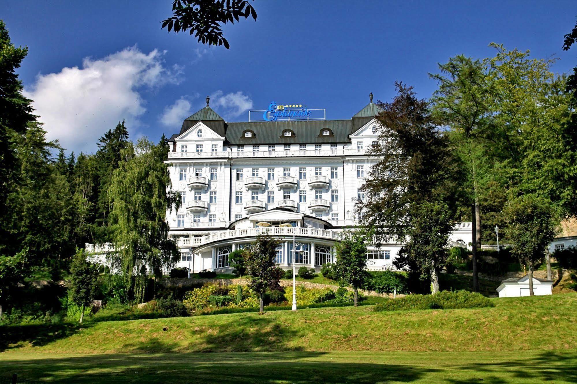 Esplanade Spa And Golf Resort Mariánské Lázně Konforlar fotoğraf